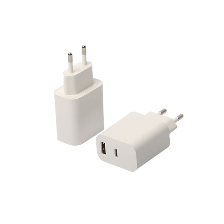 Szybka ładowarka GaN o mocy 30 W
