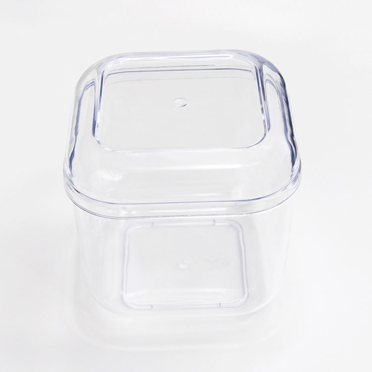 Okrągłe plastikowe pudełka na żywność
